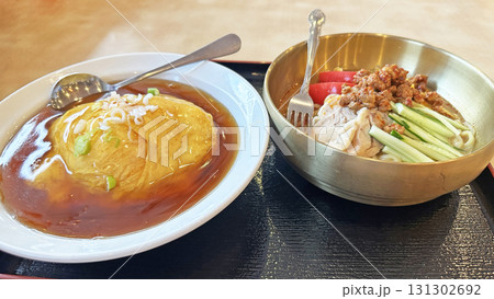 飲食店のメニュー(台湾料理屋の台湾冷麺と天津飯セット) 飲食店のメニュー(台湾料理屋の台湾冷麺と天津飯セット) 131302692