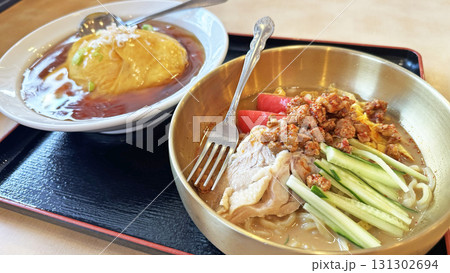 飲食店のメニュー(台湾料理屋の台湾冷麺と天津飯セット) 飲食店のメニュー(台湾料理屋の台湾冷麺と天津飯セット) 131302694