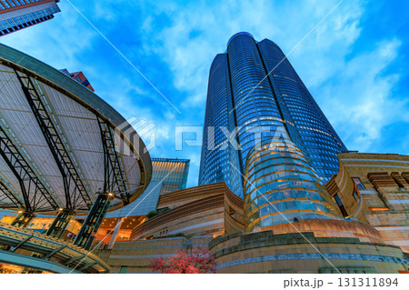 東京 港区 六本木ヒルズの夕景 東京 港区 六本木ヒルズの夕景 131311894