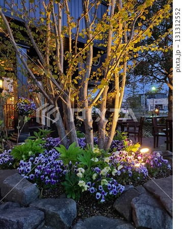 オシャレなお店の庭 131312552