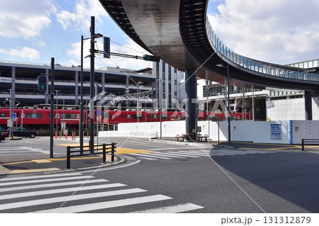 岡崎市 名鉄東岡崎駅ペデストリアンデッキと周辺街並み 岡崎市 名鉄東岡崎駅ペデストリアンデッキと周辺街並み 131312879