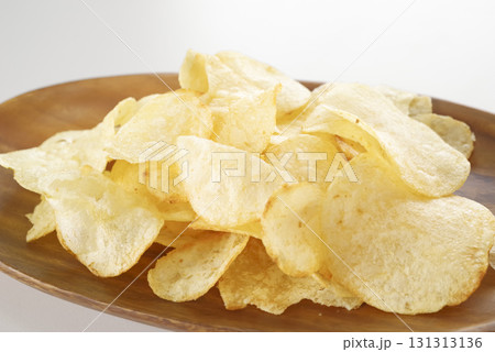 美味しそうなポテトチップス 美味しそうなポテトチップス 131313136