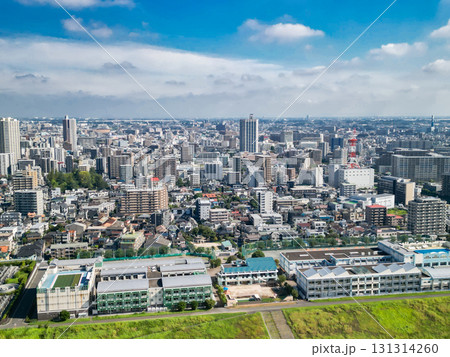 空撮「埼玉県」荒川河川敷から川口市中心街を撮影 131314260