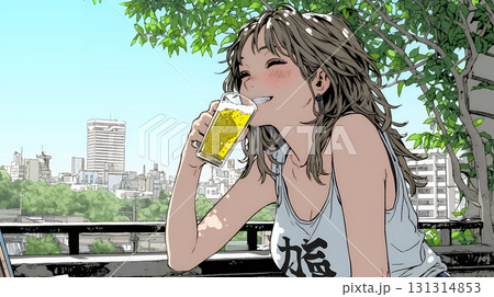 ビールを飲んでいる女性