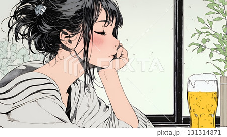 ビールを飲んでいる女性 ビールを飲んでいる女性 131314871
