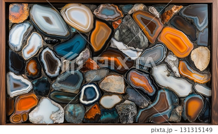 The incision collection of rock and minerals shows layered inner aggregate 131315149