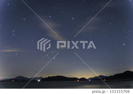 瀬戸内の冬の星景 昇るさそり座 瀬戸内の冬の星景 昇るさそり座 131315708