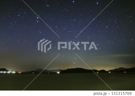 瀬戸内の冬の星景　昇るさそり座 131315709