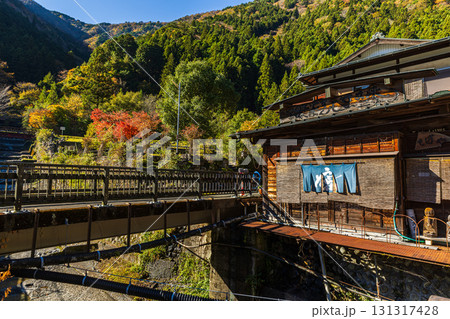静岡県　寸又峡の秋景色 131317428