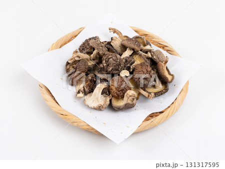 干しシイタケ（小玉どんこ） 131317595