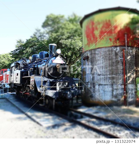 若桜鉄道の歴史を感じる給水塔と機関車 若桜鉄道の歴史を感じる給水塔と機関車 131322074