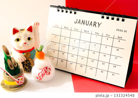2026年カレンダー　（正月） 131324548
