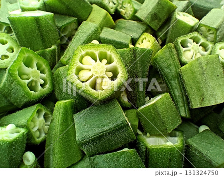 Chopped Fresh Okra in Steel plate 131324750
