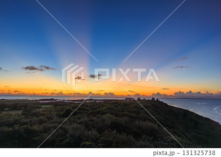 来間島の夕焼けと海景色 来間島の夕焼けと海景色 131325738