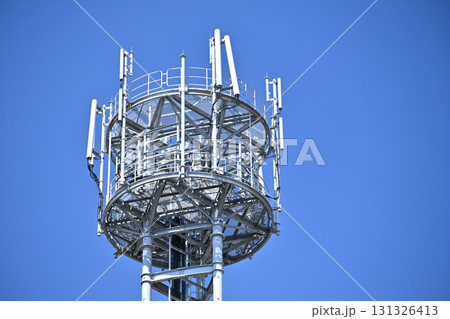通信イメージ（電波塔:基地局） 131326413