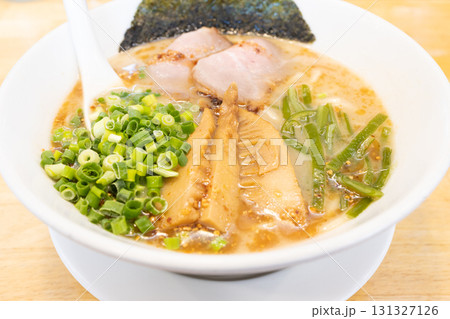 おいしい醤油とんこつラーメン おいしい醤油とんこつラーメン 131327126