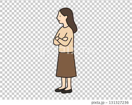 雙臂交叉的女人 131327236