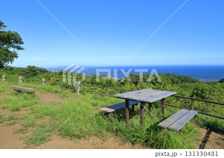 神奈川県・平塚市・湘南平から眺める相模湾 131330481