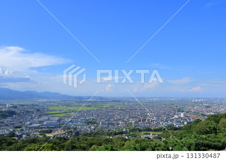 神奈川県・平塚市・湘南平から眺める秦野の景色 131330487