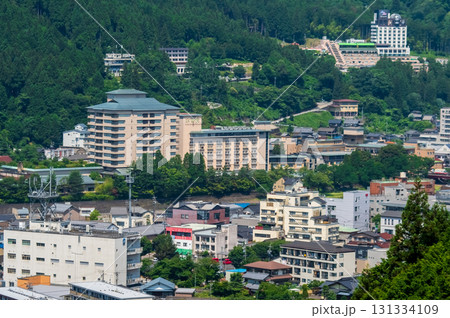 下呂温泉街 遠景 《縄文橋からの眺望》(岐阜県 下呂市) 下呂温泉街 遠景 《縄文橋からの眺望》(岐阜県 下呂市) 131334109