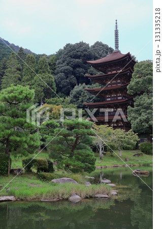 令和の大改修後の瑠璃光寺五重塔 令和の大改修後の瑠璃光寺五重塔 131335218