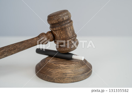 Judge's gavel and electronic cigarette. Tobacco heating system. Judge's gavel and electronic cigarette. Tobacco heating system. 131335582