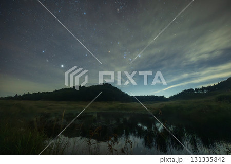 日本の兵庫県の砥峰高原の美しい自然の風景 日本の兵庫県の砥峰高原の美しい自然の風景 131335842