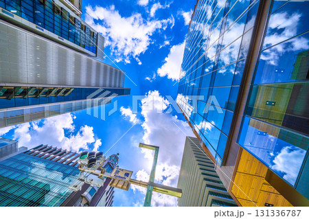 日本の東京都市景観 京橋の交差点や第一生命京橋キノテラスなどを望む 日本の東京都市景観 京橋の交差点や第一生命京橋キノテラスなどを望む 131336787
