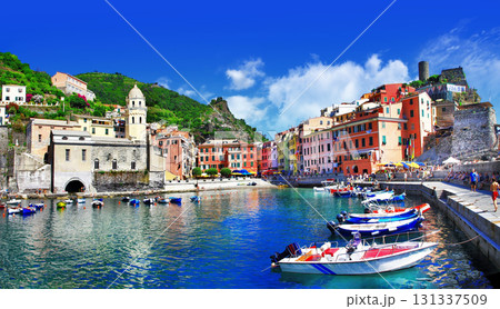 picturesque italian villages - Vernazza, Cinque terre Liguria, italy 131337509