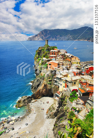 Vernazza - beautiful coastal village in Cinque terre, Italy Vernazza - beautiful coastal village in Cinque terre, Italy 131337516