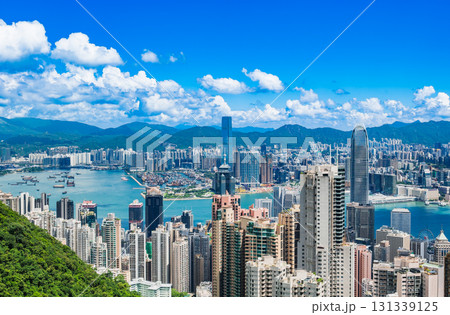 香港 ビクトリアピークから眺めるビクトリアハーバー 香港 ビクトリアピークから眺めるビクトリアハーバー 131339125