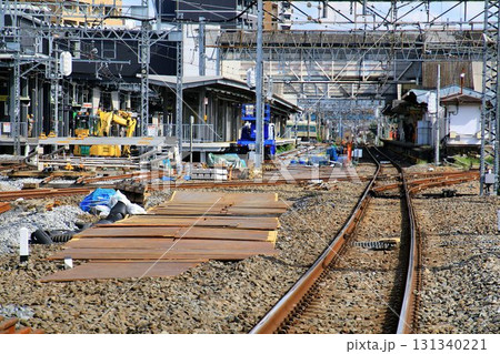 高架化に向け姿を変える… 新旧の下り線『春日部駅』3・4番線ホーム 131340221