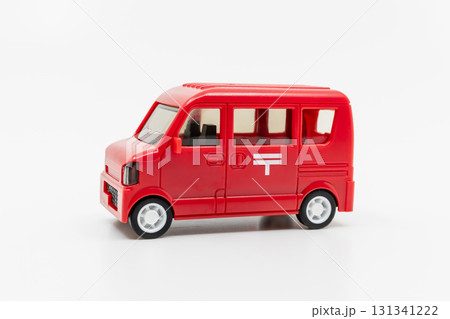 郵便車 郵便配達のイメージ素材 郵便車 郵便配達のイメージ素材 131341222