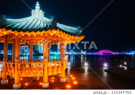 Cheongchojeong Pavilion at Night, Cheongchoho Lake, Sokcho, South Korea Cheongchojeong Pavilion at Night, Cheongchoho Lake, Sokcho, South Korea 131347765