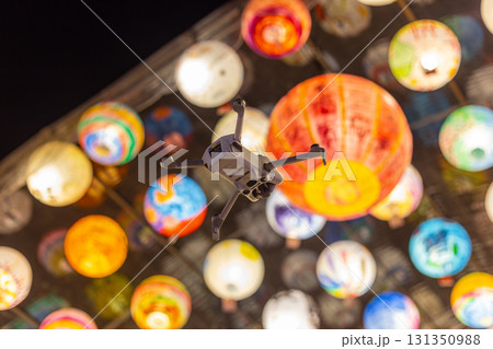 ランタン 提燈 燈籠 131350988