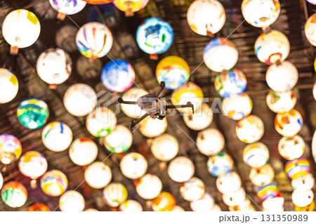 ランタン 提燈 燈籠 131350989