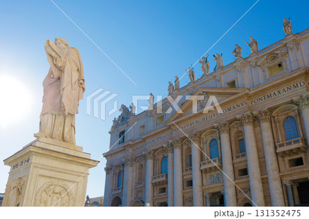 バチカン市国　サン・ピエトロ大聖堂 131352475