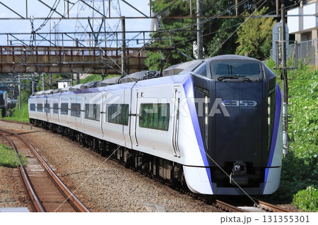 長大編成を連ねて中央線を疾走するE353系電車_2025/9/22撮影 131355301