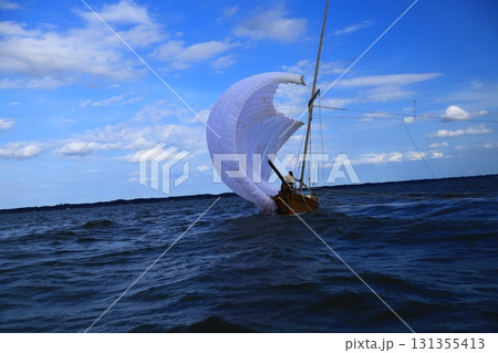 霞ヶ浦風物詩観光帆引き船 131355413