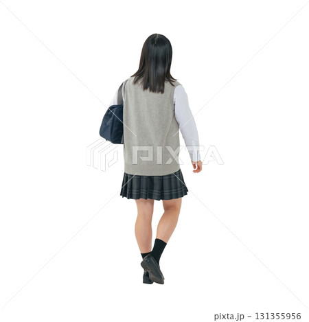 制服を着た女子学生の後ろ姿　手作業で精密に切り抜いた背景透過全身写真PNG 131355956