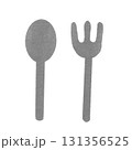 スタンプ風のスプーンとフォークのイラスト 131356525