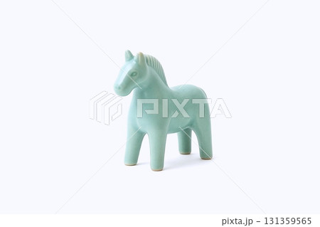 午年の馬の置物とおもちゃ 干支・正月・縁起物素材コレクション 午年の馬の置物とおもちゃ 干支・正月・縁起物素材コレクション 131359565