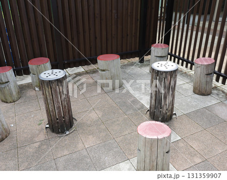 屋外の喫煙所 屋外の喫煙所 131359907