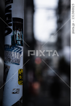 ポールに誰かの痕跡 131360023