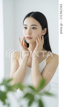 女性 ビューティー 美容 メイク スキンケア 女性 ビューティー 美容 メイク スキンケア 131362381