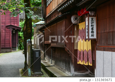 初夏の主計町茶屋街 初夏の主計町茶屋街 131365671