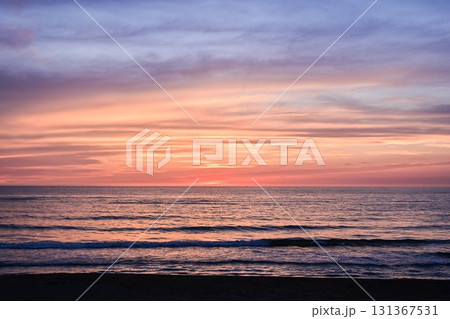 内灘海岸の夕焼け 内灘海岸の夕焼け 131367531
