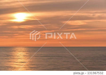 内灘海岸の夕焼け 内灘海岸の夕焼け 131367532
