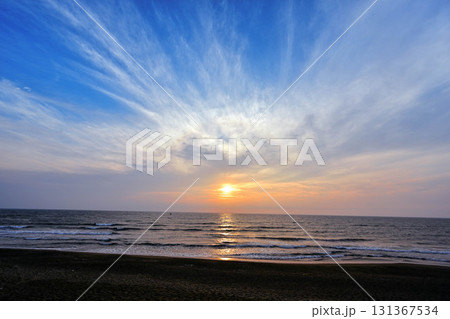 内灘海岸の夕焼け 内灘海岸の夕焼け 131367534
