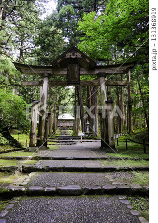 二の鳥居（縦） 131368919